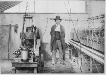 Marcellin Berthelot (1827-1907) nel suo laboratorio a Meudon (Yvelines)
